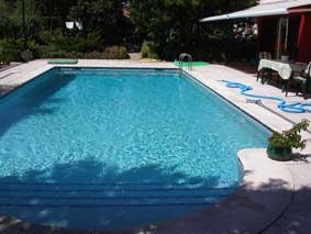 Poolen är ren och snygg igen!