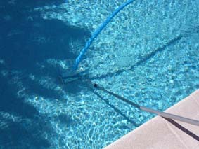 Poolrengöring