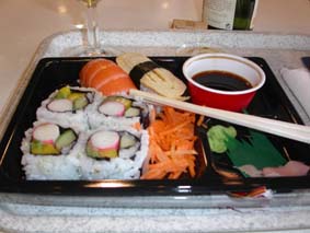 Kunde inte motstå sushi på flygplatsen ;o)